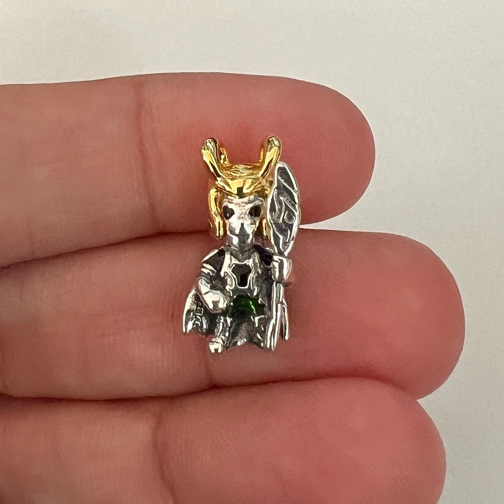 PANDORA Marvel Loki Charm
